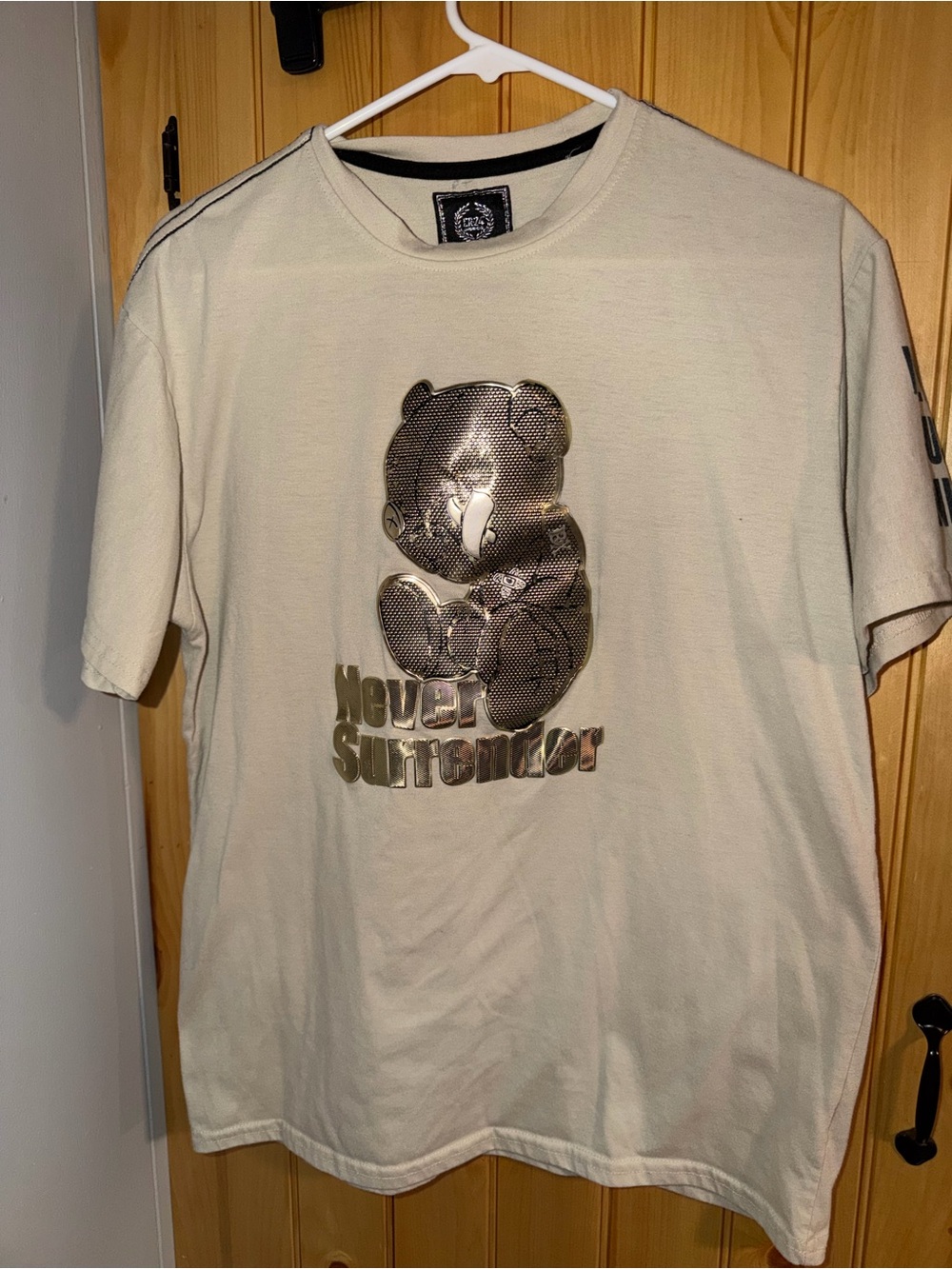 CR-24 Never Surrender Gold Bear Graphic Tee - Men (Beige)- Large- Read